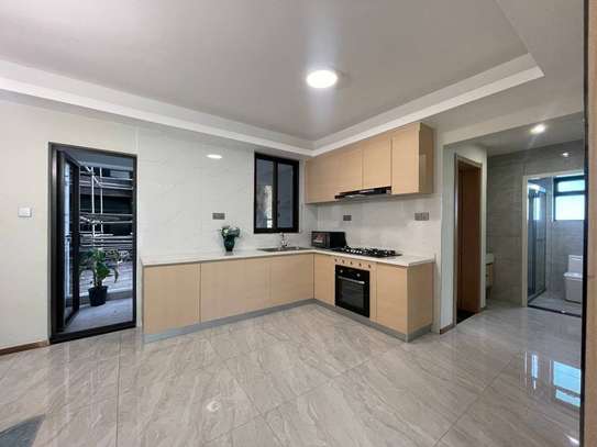 1 Bed Apartment with En Suite in Kileleshwa image 7