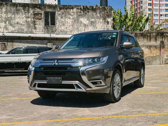 Mitsubishi outlander PHEV Gold 2018 image 2