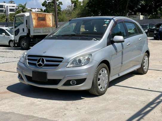 Mercedes-Benz B180 oldshape image 10
