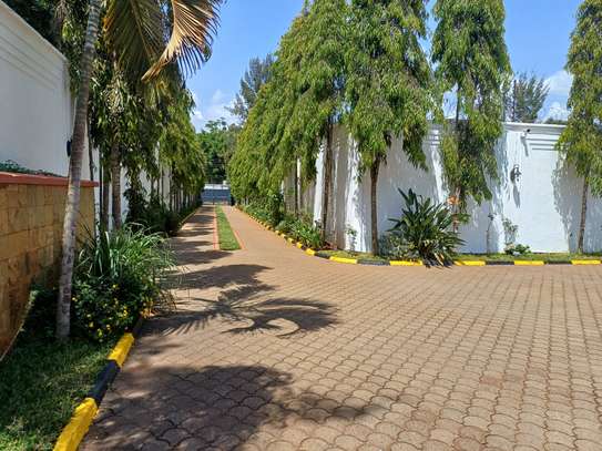 5 Bed House in Runda image 19