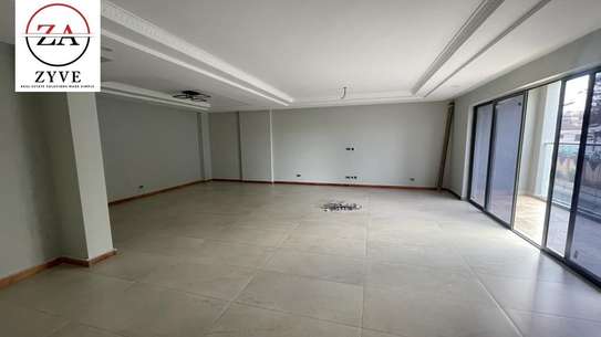 5 Bed Apartment with En Suite at Off Argwings Kodhek Road image 5