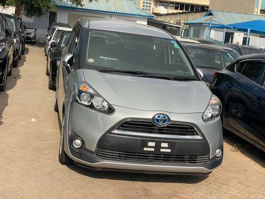 TOYOTA SIENTA 2017 MODEL. image 7