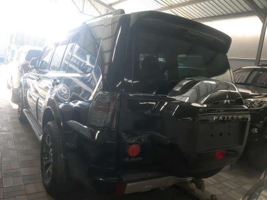 Pajero Exceed 7 seater image 3