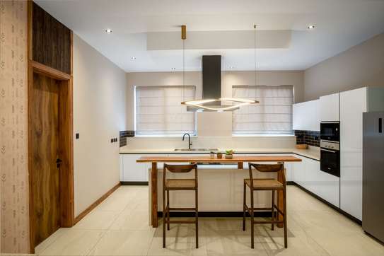 4 Bed Apartment with En Suite in Loresho image 8