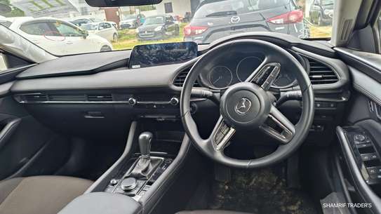 MazdaAxela  3 AWD Silver 2019 image 4