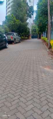 5 Bed House with En Suite in Kileleshwa image 7