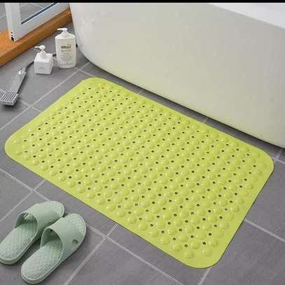 ANTI SLIP SHOWER MATS image 2