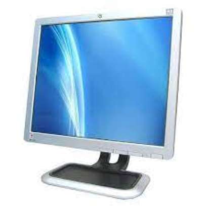 17 inches hp monitor (SQUARE) image 2