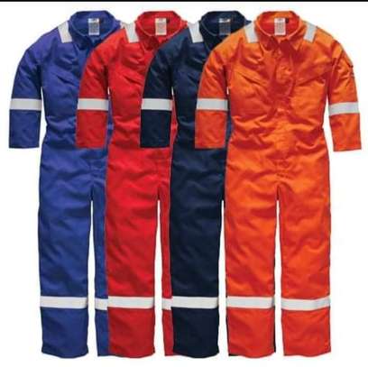 Safety uniforms, workwears and overalls image 3