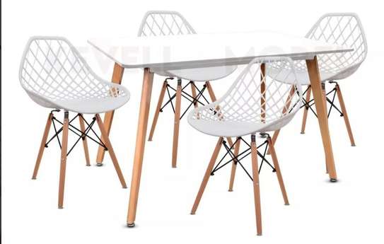 Eames Mesh Chair image 5