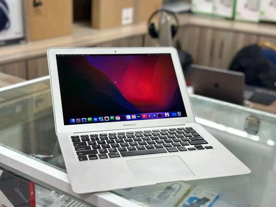 2017 Macbook Air 13″ i7 8GB 256GB SSD image 1