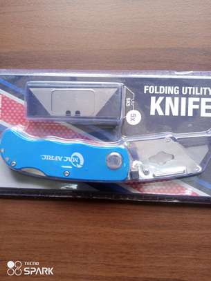 Folding Utility Knife image 2