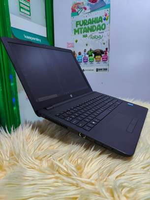 HP Laptop 15/ 250 G6 Model: bs1xx Core i3 image 5