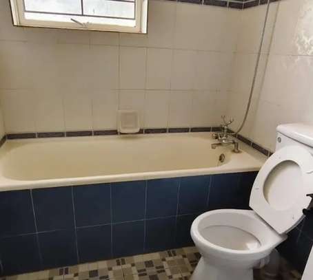 4 Bed House with En Suite in Thigiri image 8