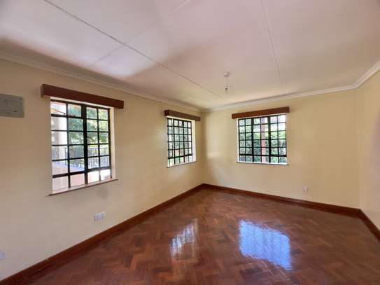 5 Bed House with En Suite at Runda image 12