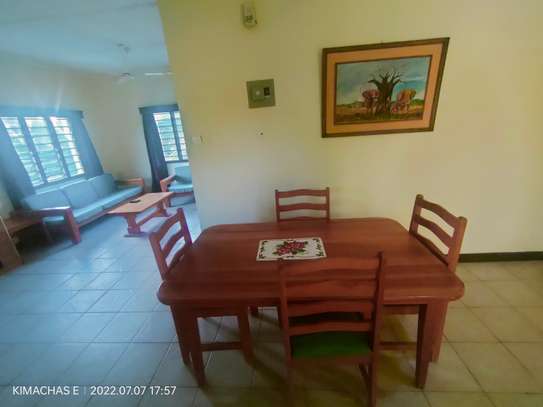 Furnished 2 Bed Apartment with En Suite at Off Links Road image 6