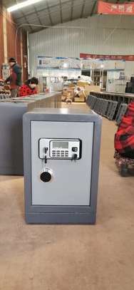 Office Safe : 50kg burglary and fire safe image 1