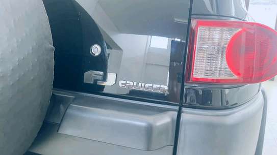 Toyota fj cruiser 2017model image 11