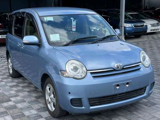 BLUE TOYOTA SIENTA (MKOPO ACCEPTED) image 1
