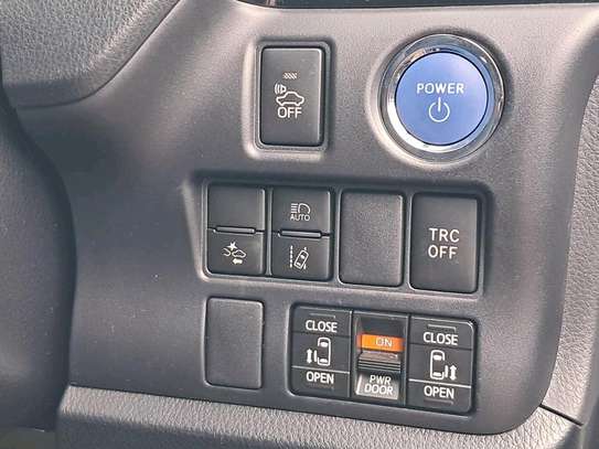 Toyota Noah WxB hybrid white 2019 2wd image 8