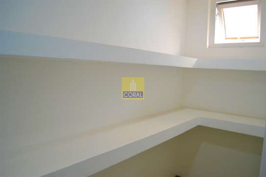 3 Bed Apartment with En Suite at Nairobi image 10