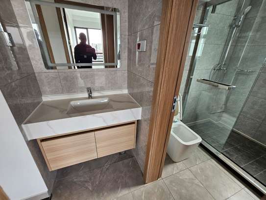 3 Bed Apartment with En Suite in Riverside image 17