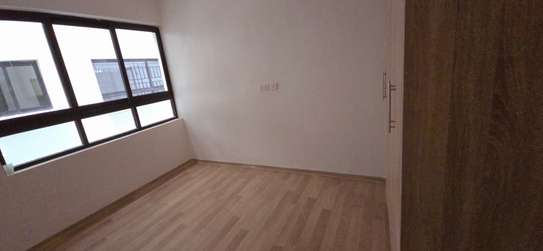 3 Bed Apartment with En Suite at Parklands image 5