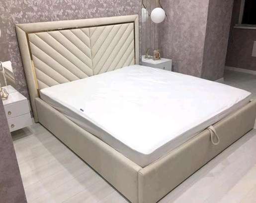 6*6 patterned modern design bed image 1