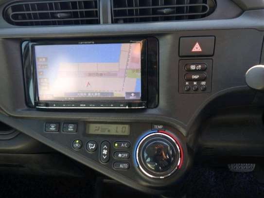 TOYOTA AQUA KDE (MKOPO/HIRE PURCHASE ACCEPTED) image 2