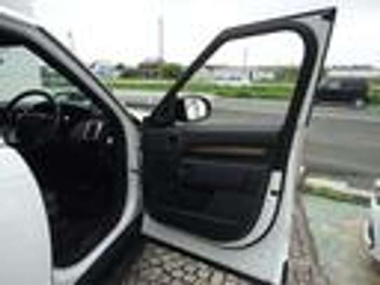 LAND ROVER DISCOVERY HSE image 14