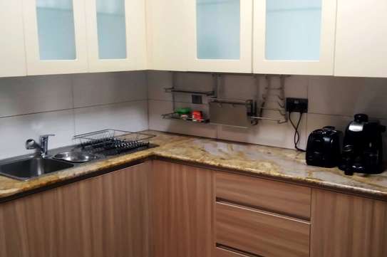 Serviced 2 Bed Apartment with En Suite in Riverside image 3