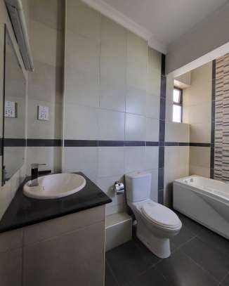 3 Bed Apartment with En Suite in South C image 16