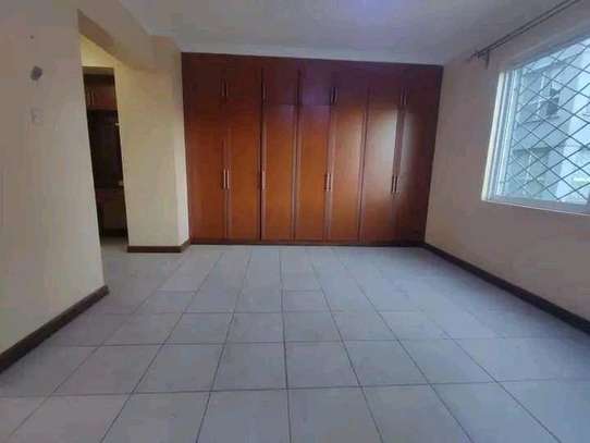 3bedroom to let image 8