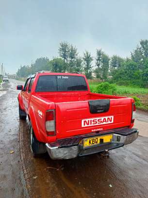 Clean Nissan Navara image 2