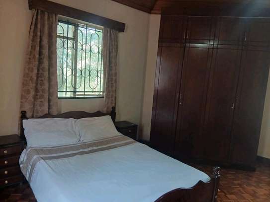 3 Bedrooms fully furnished Runda. image 10