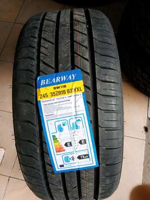 245/35ZR19 Brand new Bearway tyres image 1