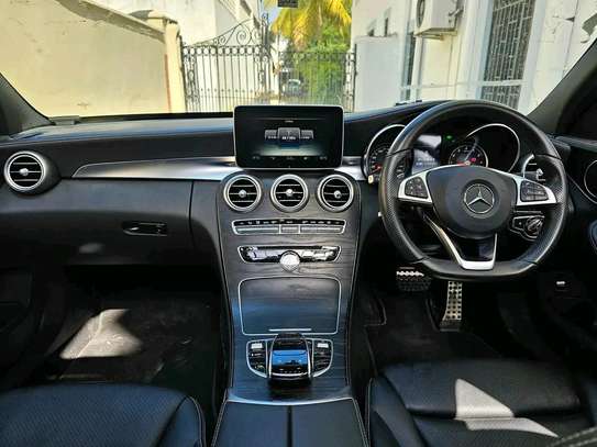 Mercedes Benz C200 2017 AMG image 8