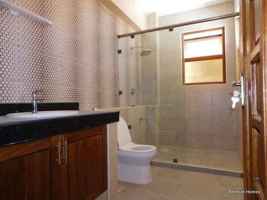 3 Bed Apartment with En Suite at Nyali image 2