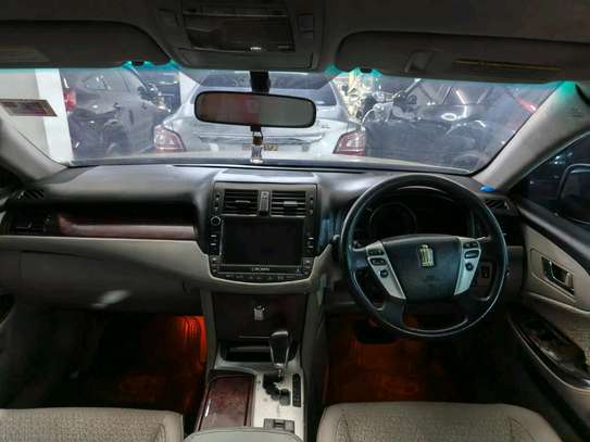 TOYOTA CROWN 2010MODEL image 3