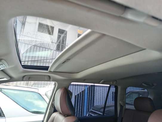 Toyota Prado TX petrol image 2