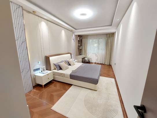 3 Bedroom Apartments For Sale In Kileleshwa, Nairobi image 3