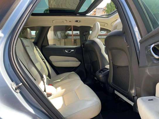 Volvo XC60 T5 AWD Blue 2018 image 7
