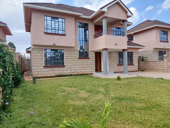 4 Bed Townhouse with En Suite at Gikambura image 4