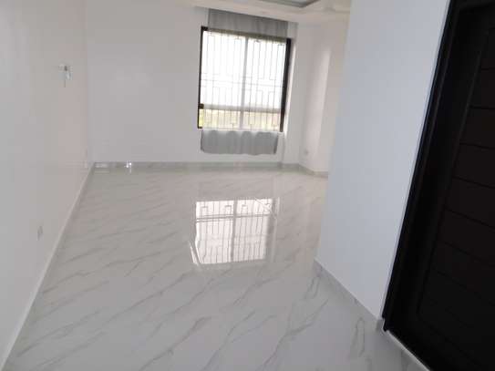 3 Bed Apartment with En Suite at Links image 9