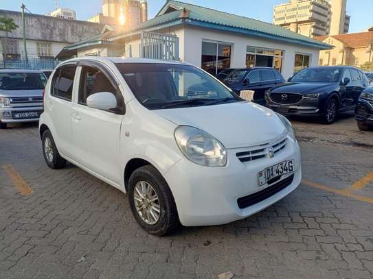 TOYOTA PASSo KDA white image 1