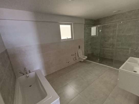 4 Bed Apartment with En Suite in Kileleshwa image 3
