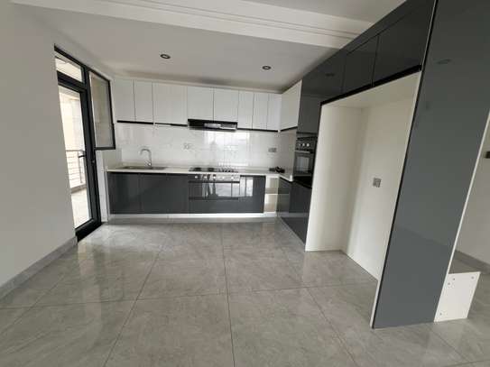 3 Bed Apartment with En Suite in Kilimani image 10