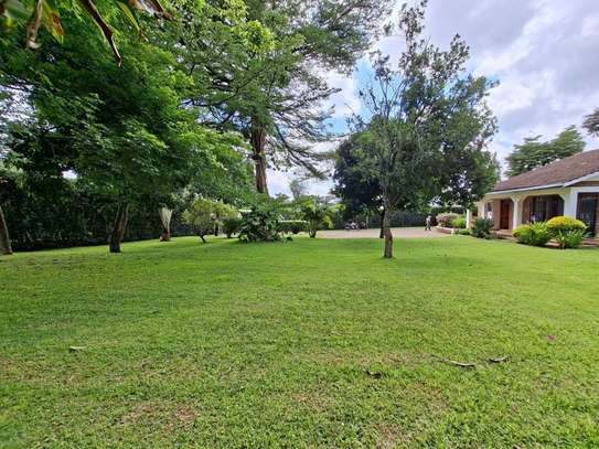 4 Bed House with En Suite at Crescent image 1