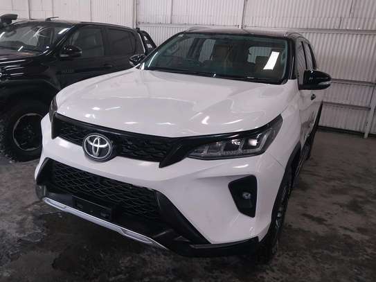 Toyota Fortuner 2016 image 2