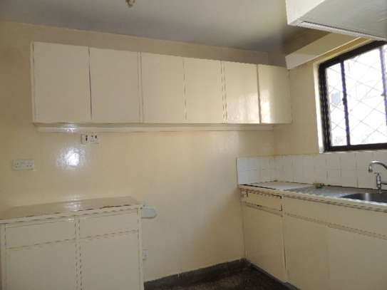 3 bedroom apartment for rent in Embakasi image 11